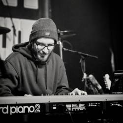 We Deserve This : Live